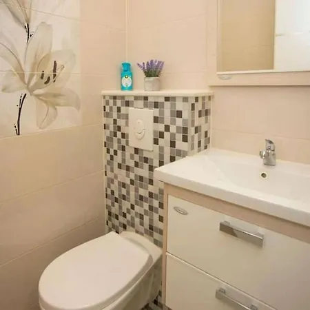 With A Parking Space - 20195 Apartment Makarska