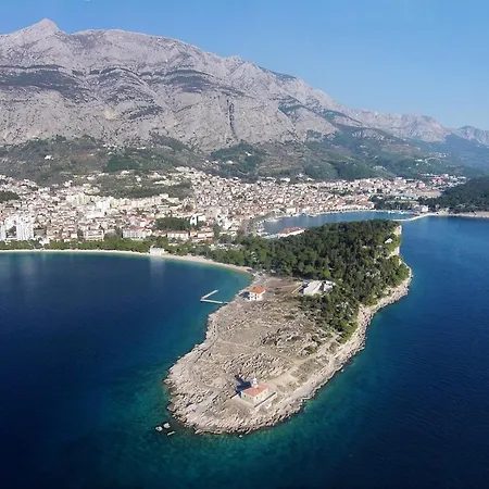 With A Parking Space - 20195 * Makarska